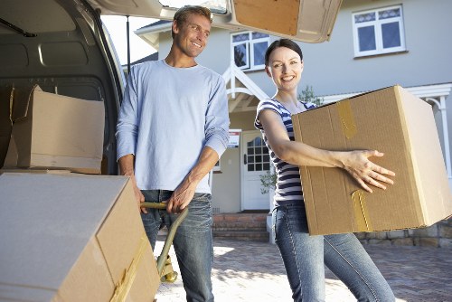 Professional moving van service for short-notice moves in Lisson Grove