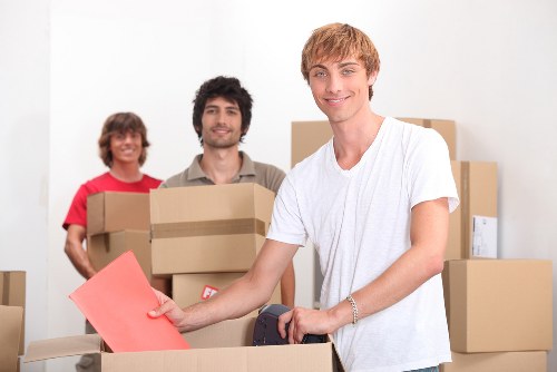 Local removals support for homes and businesses around Lisson Grove